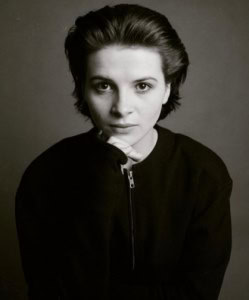 Juliette Binoche Bio net worth title=