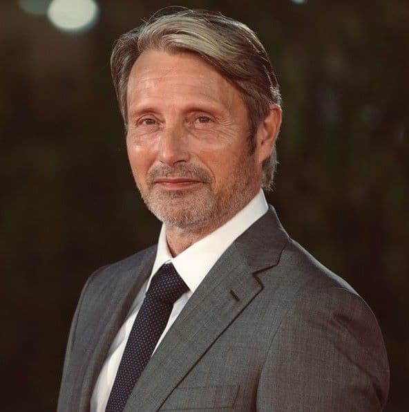 Mads Mikkelsen bio height age title=